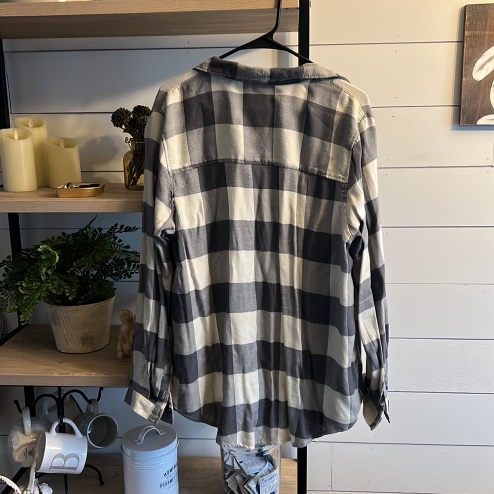 Flannel - Picture 2 of 3
